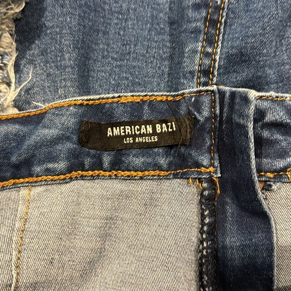 Super stretch denim skirt with distressing ! Size large - Picture 5 of 7